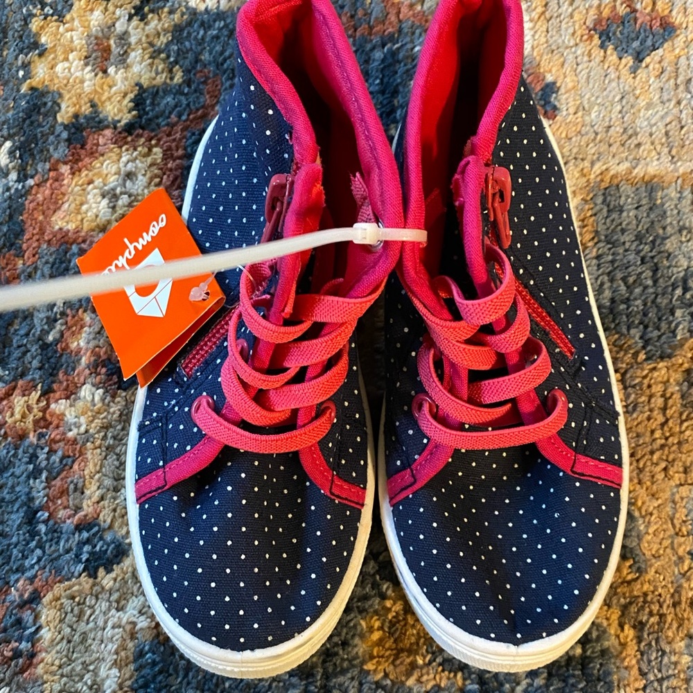 NWT Toddler Hi-Top Sneakers. Size: 9